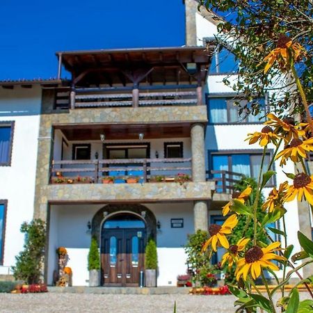 Casa Bradet Guest House Intorsura Buzaului Ngoại thất bức ảnh