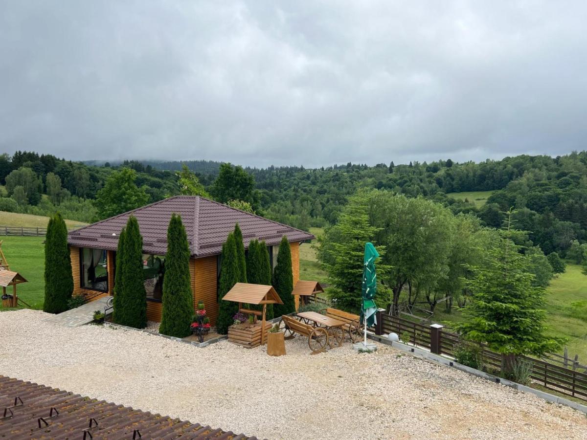 Casa Bradet Guest House Intorsura Buzaului Ngoại thất bức ảnh