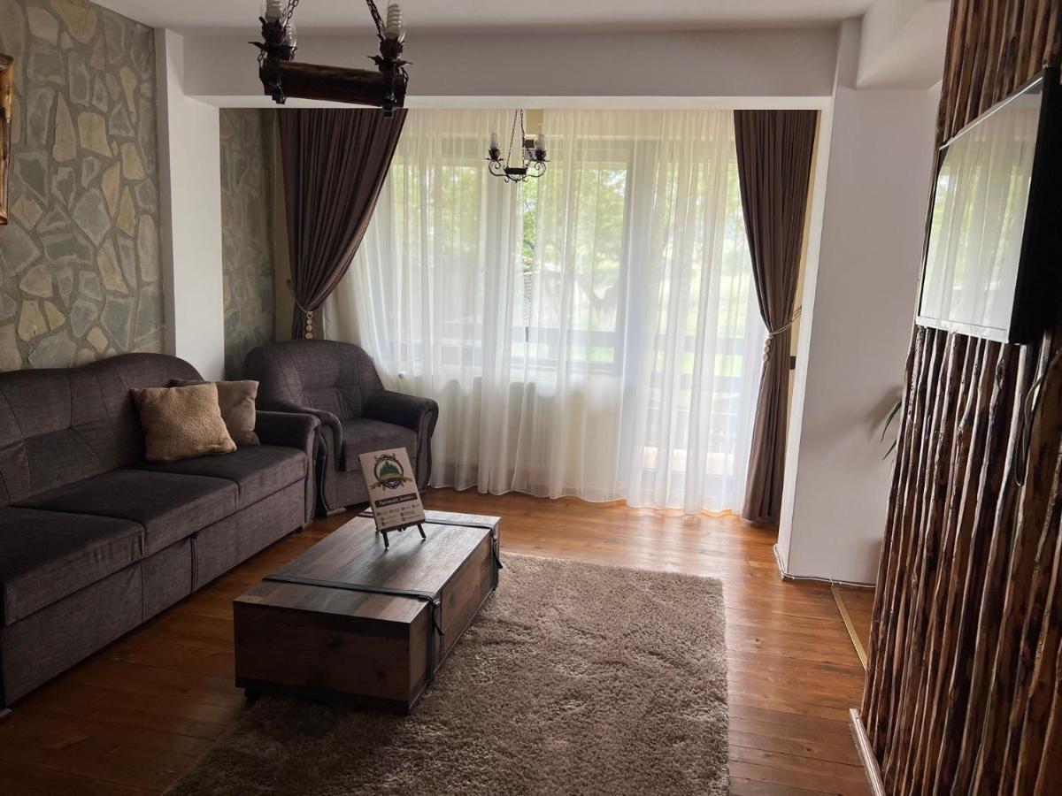 Casa Bradet Guest House Intorsura Buzaului Ngoại thất bức ảnh