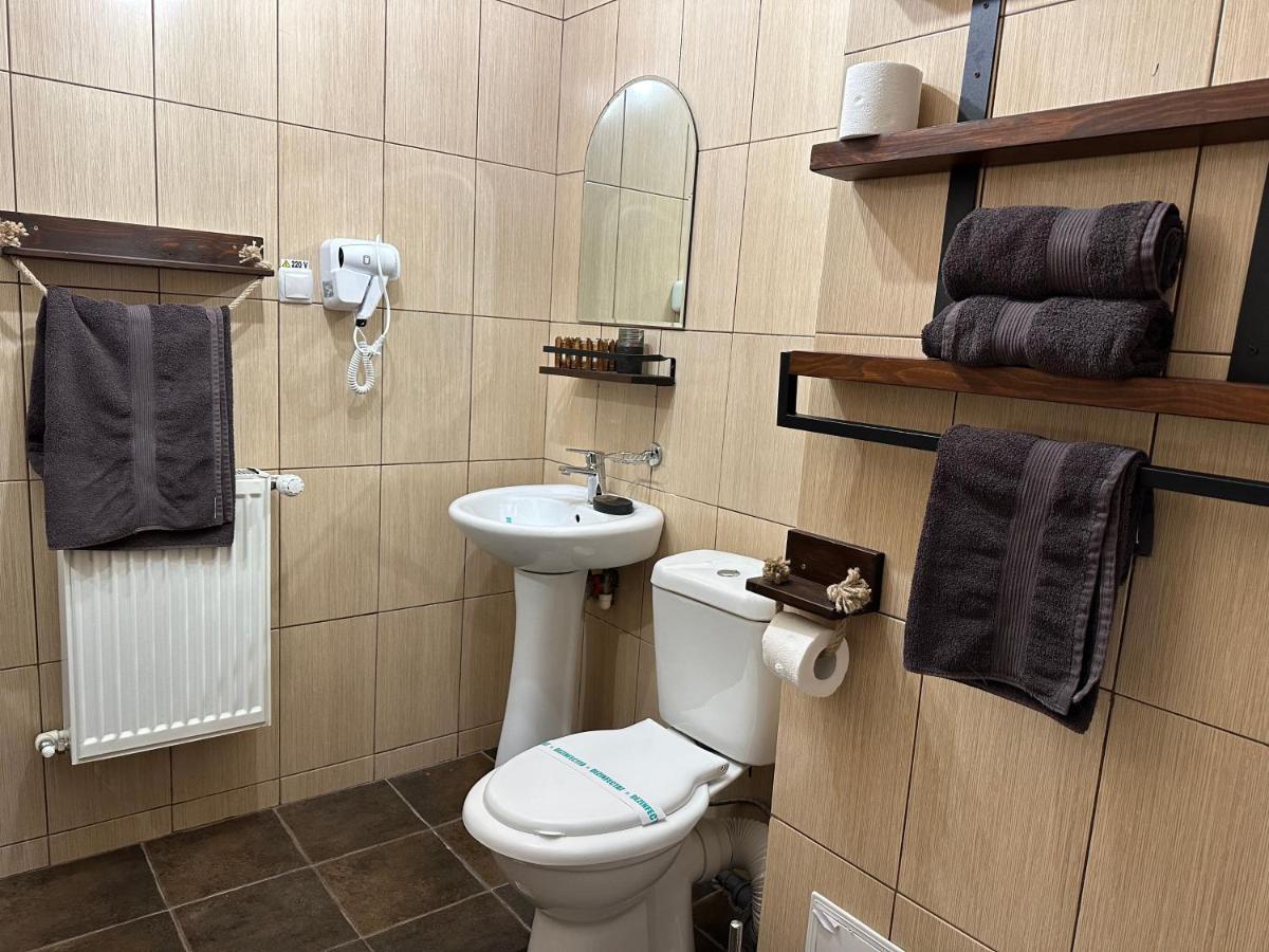 Casa Bradet Guest House Intorsura Buzaului Ngoại thất bức ảnh