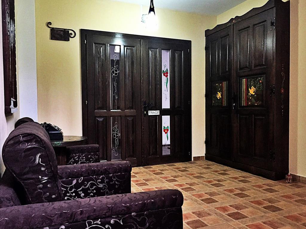Casa Bradet Guest House Intorsura Buzaului Phòng bức ảnh